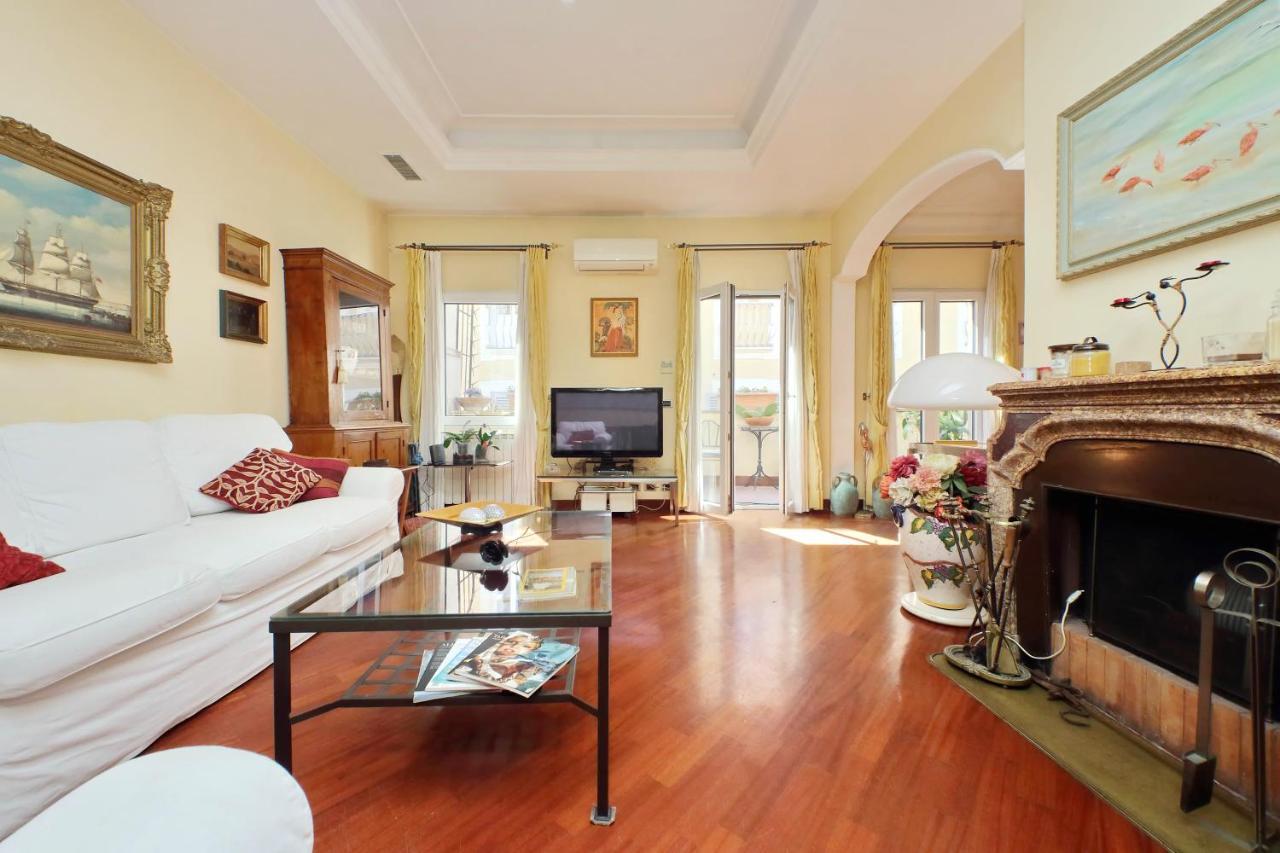 4Bnb - Luxury Trevi Apartment W Terrace Roma Esterno foto