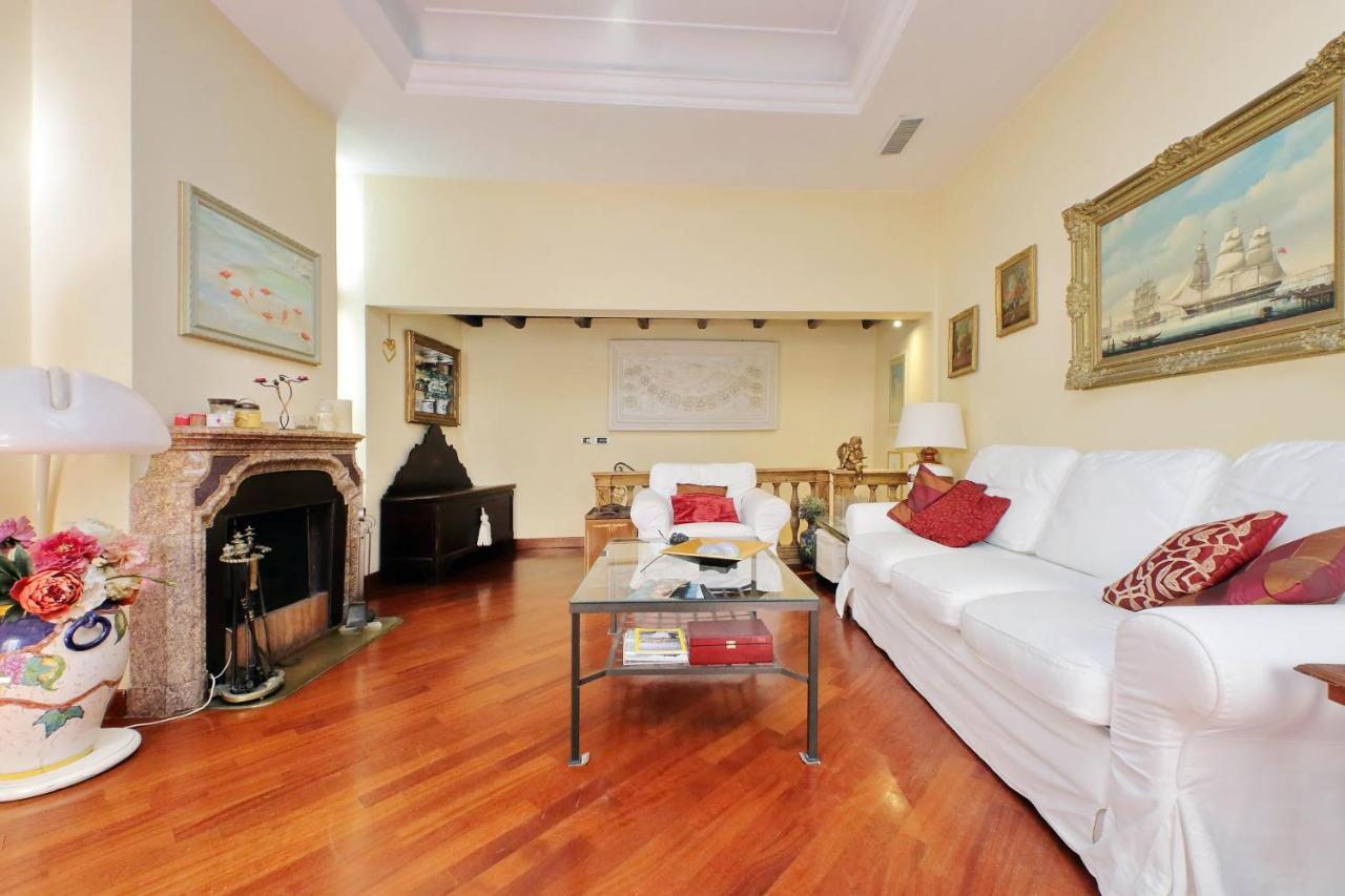 4Bnb - Luxury Trevi Apartment W Terrace Roma Esterno foto